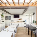 Rooftop With Underground Parking 3*