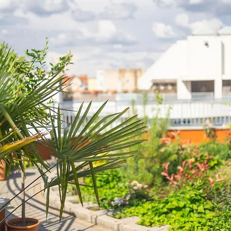 Rooftop With Underground Parking Hotel 3*