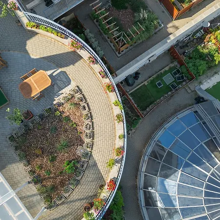 Hotel Rooftop With Underground Parking 3*