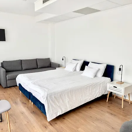 Rooftop With Underground Parking Hotel