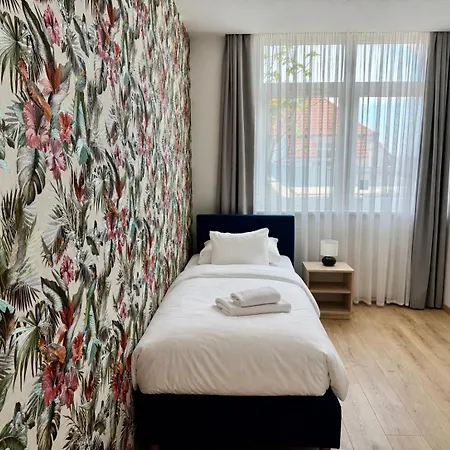 Rooftop With Underground Parking Hotel Budapesta