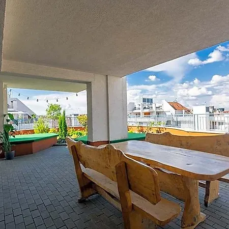 Rooftop With Underground Parking 3* Будапешт