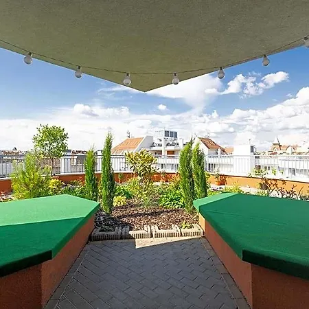 Rooftop With Underground Parking Будапешт