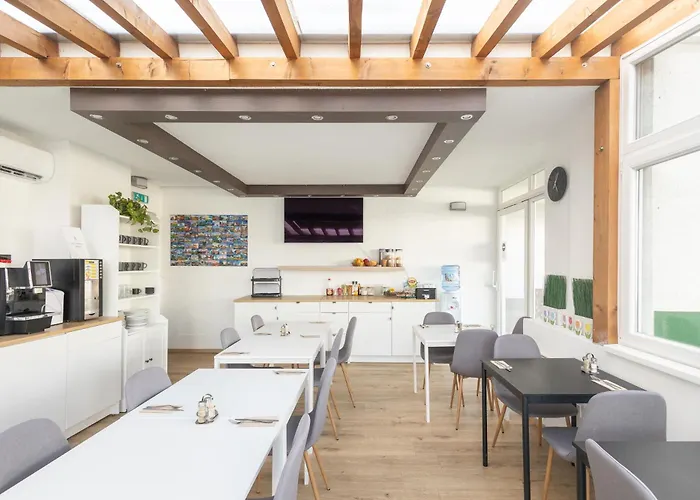 Rooftop With Underground Parking 3*