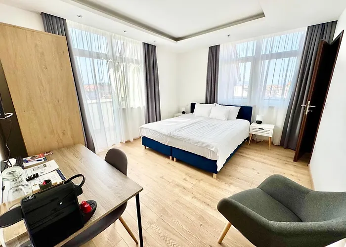 Hotel Rooftop With Underground Parking 3*