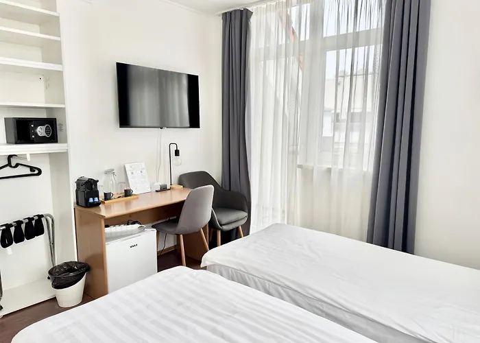 Rooftop With Underground Parking 3*