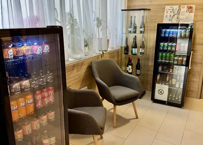 Rooftop With Underground Parking Hotel