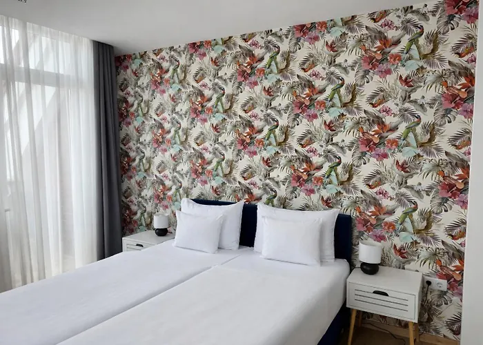 Rooftop With Underground Parking Hotel 3*