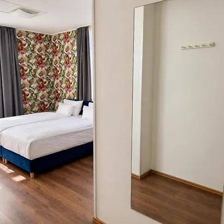 Otel Rooftop With Underground Parking 3*