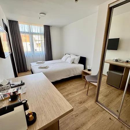 Rooftop With Deep Garage Hotel Budapest