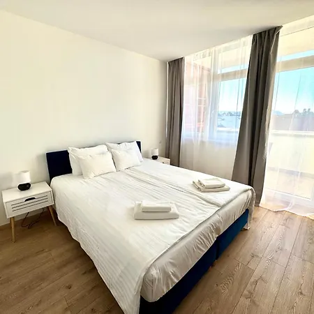 Hotel Rooftop With Deep Garage Budapest