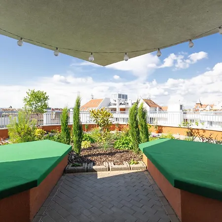Hotel Rooftop With Deep Garage Budapest